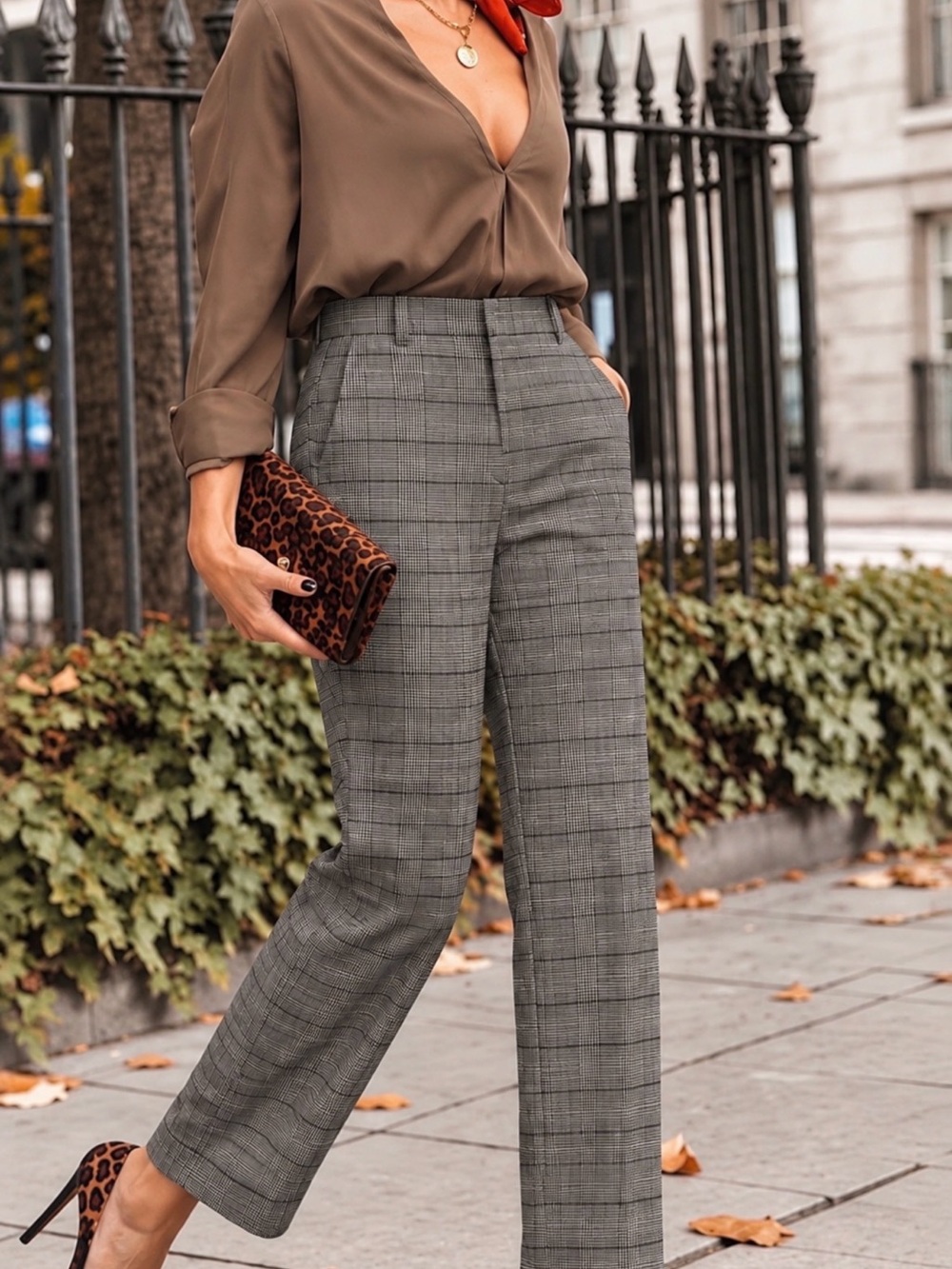 H&M Gray Plaid Trousers High Rise Straight Leg Tailored Dress Pants Small